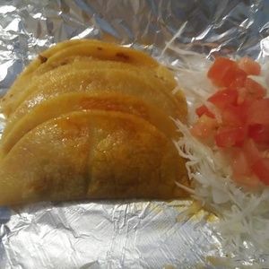 Meet your Posher, Mariela